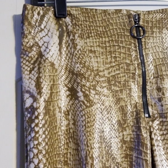 SALE! HP🌈 Love In Mocha Snake Print Pants - Picture 4 of 4